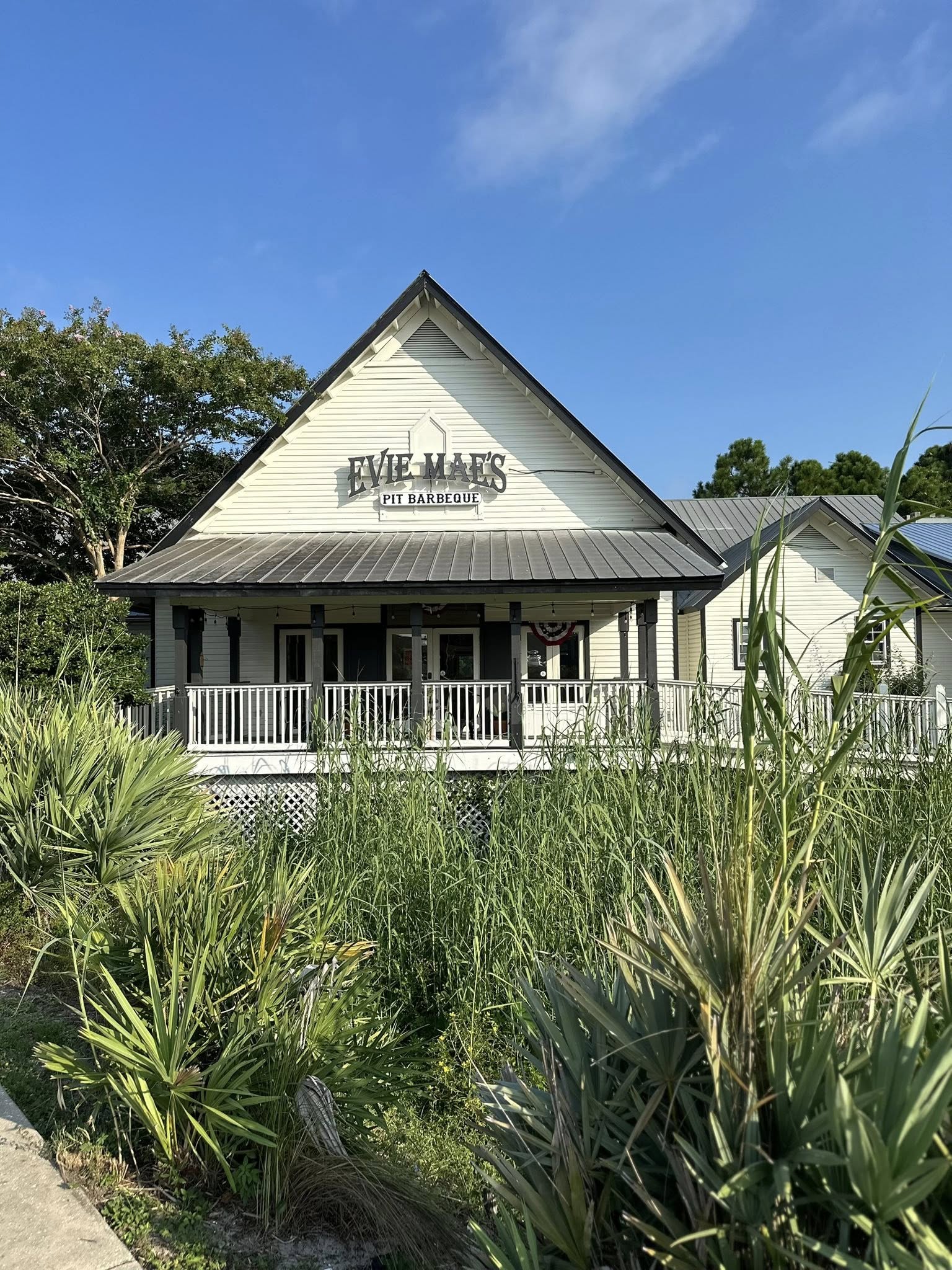 evie maes miramar beach